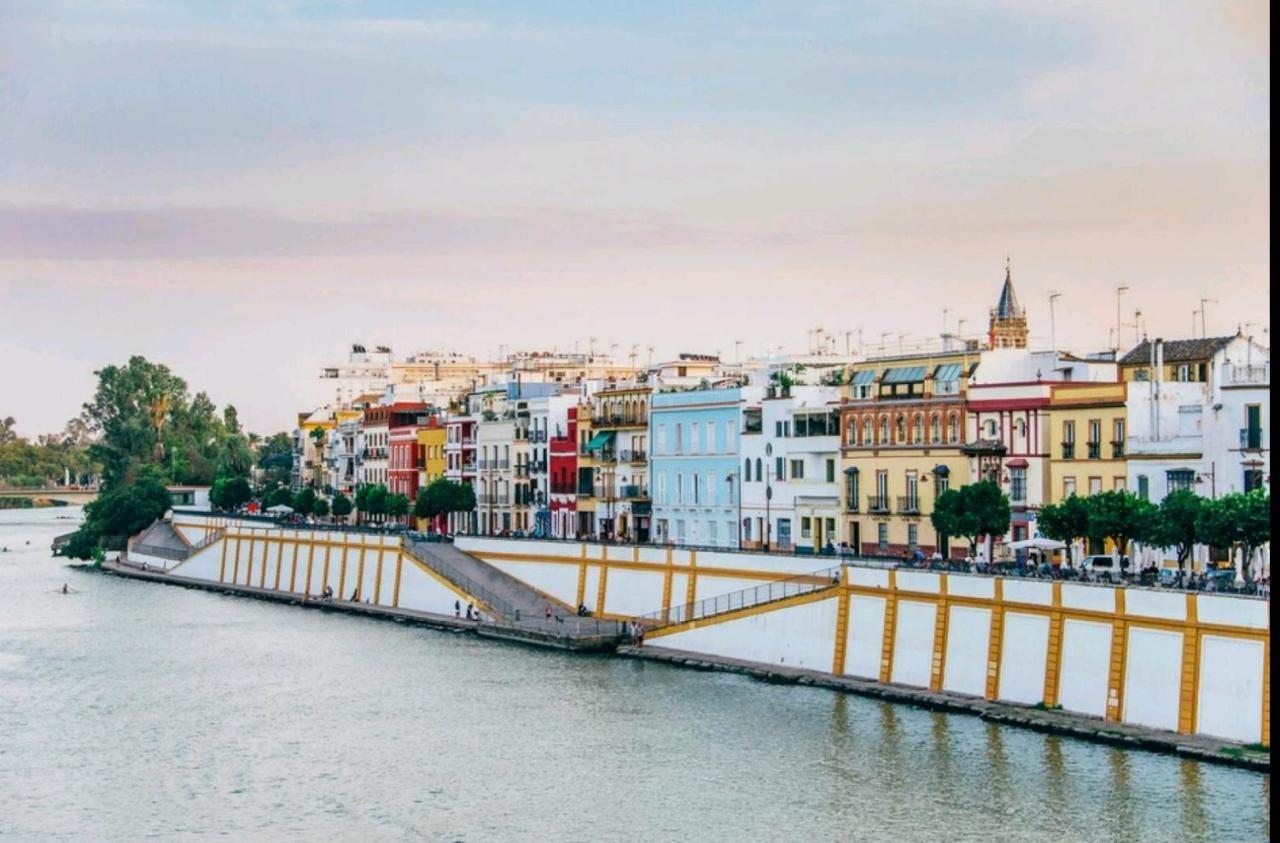 Sevilla Triana Екстериор снимка